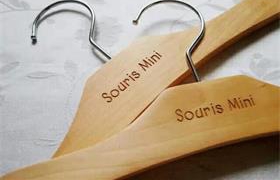 木制衣架打標(biāo)